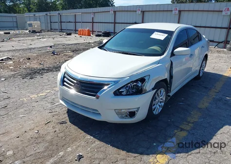 2015 Nissan Altima 2.5 S from USA, damaged, VIN 1N4AL3AP7FN906558